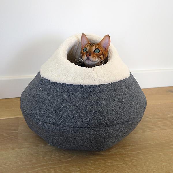 Rosewood Round Cosy Plush Cat Cave